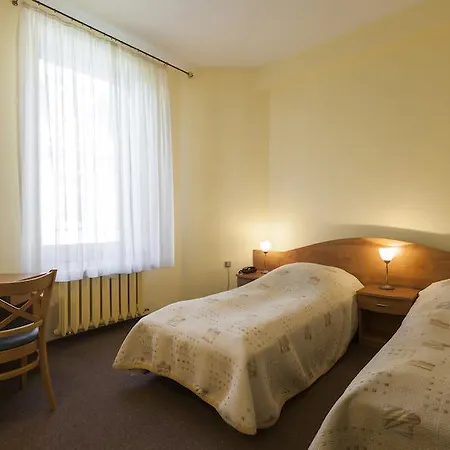 Zespol Pokoi Goscinnych Pan 2* Poznań